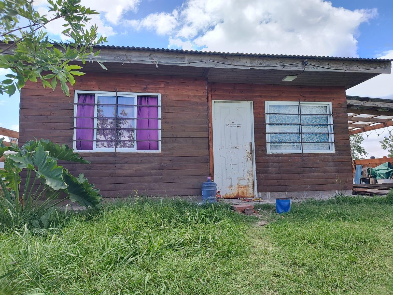 VENTA DE DOS LOTES CON CASA EN Bº TENIENTE ORIGONE