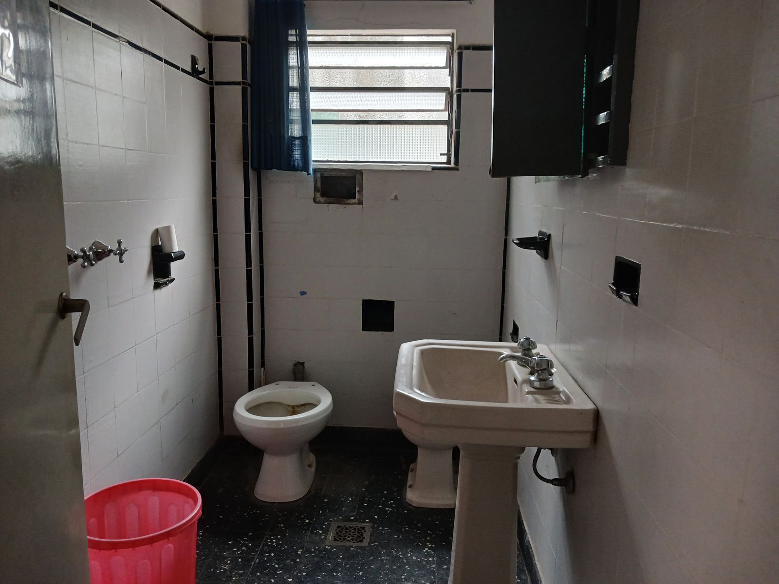 Dolores Prats 1433 · Morón — foto 4