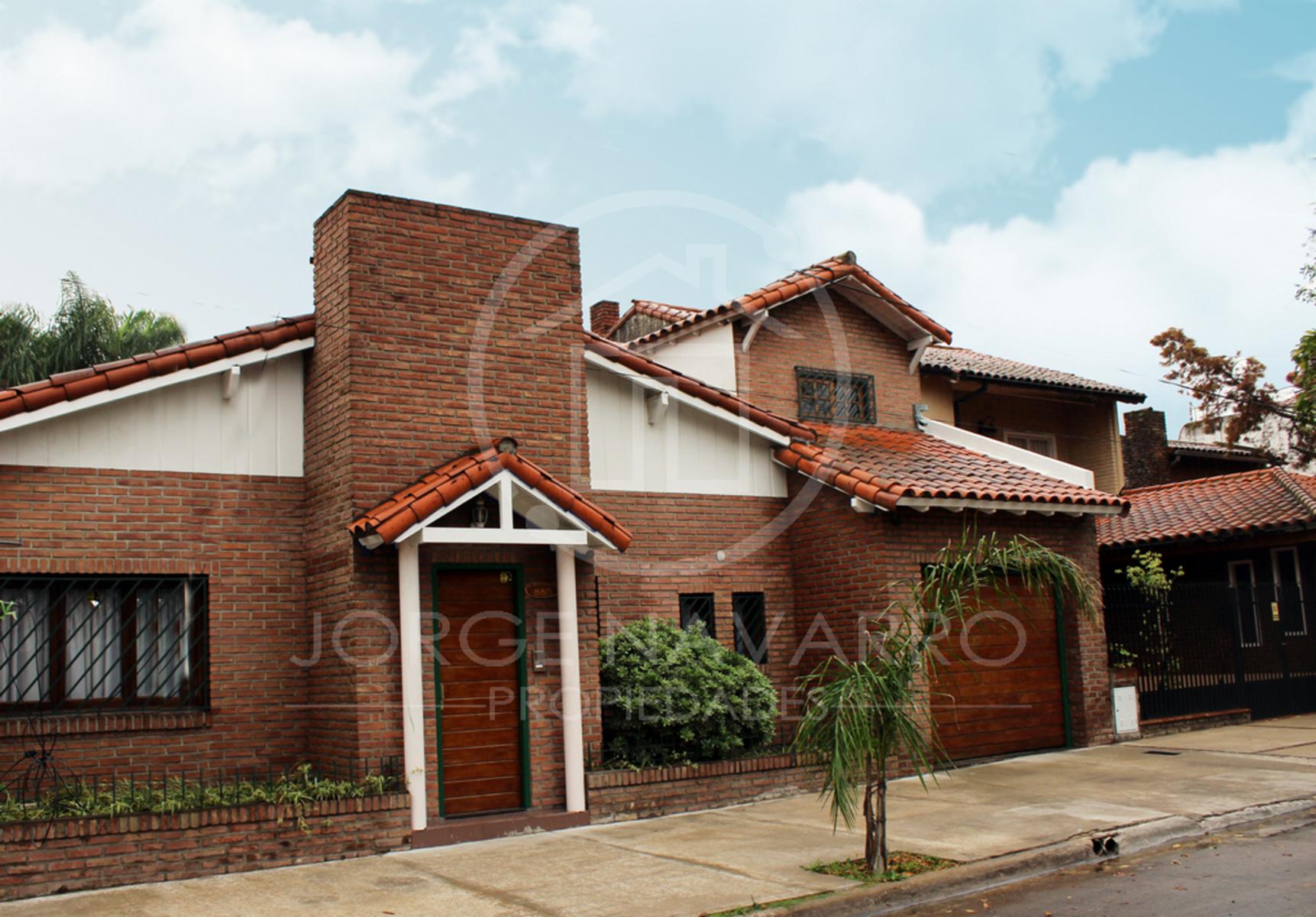 Impecable Chalet de 4 Amb. - Aristobulo del Valle 885 - Castelar - Morón