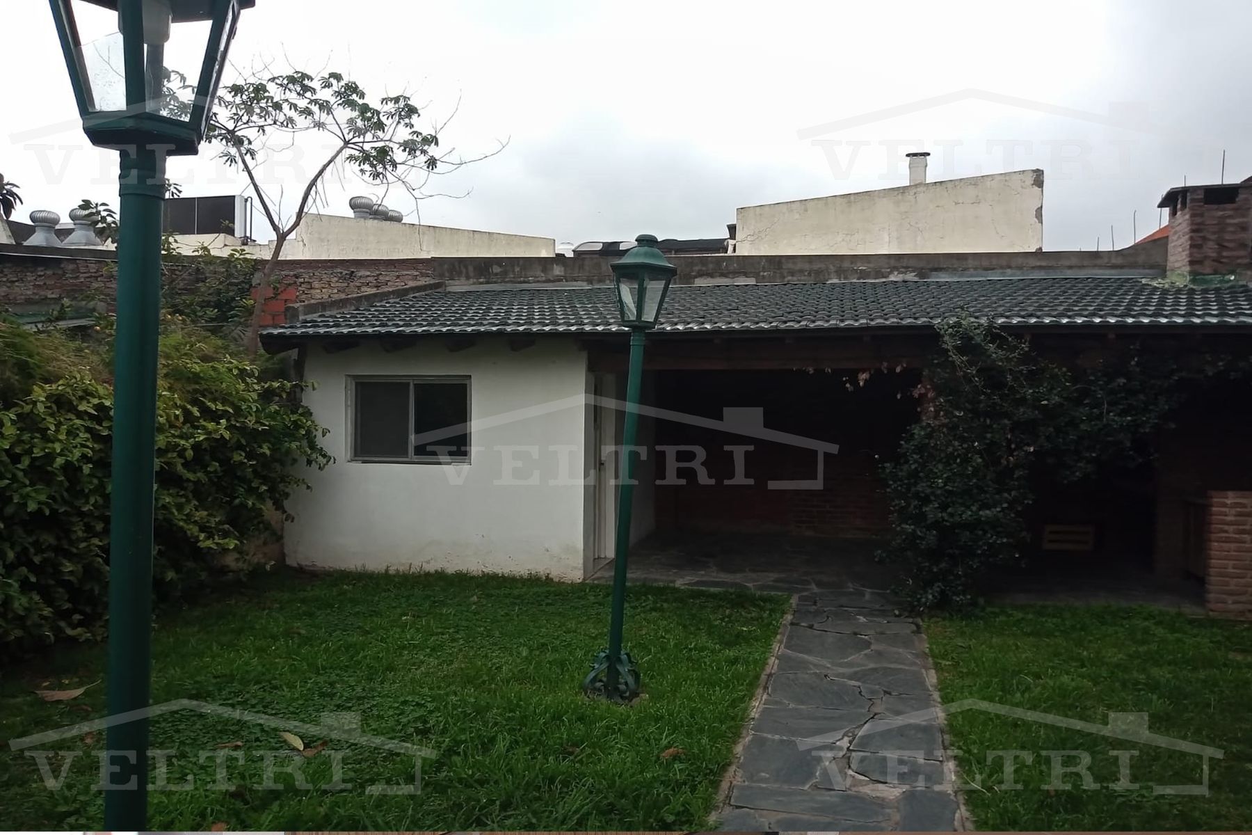 DOMINGUEZ AL 700 · La Matanza — foto 8