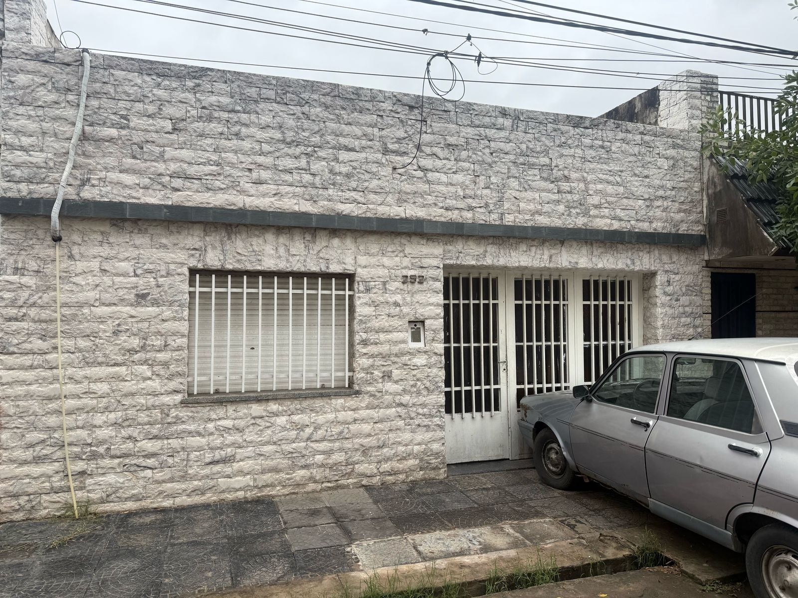 Pasaje Patria 2521 - casa la frente-