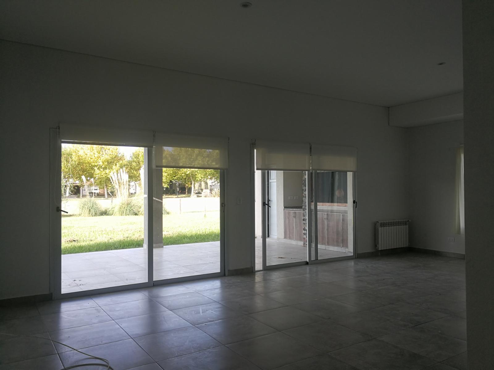 alfonsina storni 2799 · Luján — foto 5