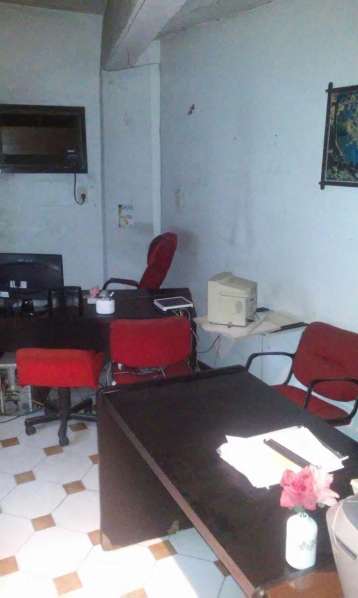 Hipólito Yrigoyen 12200 · Almirante Brown — foto 3