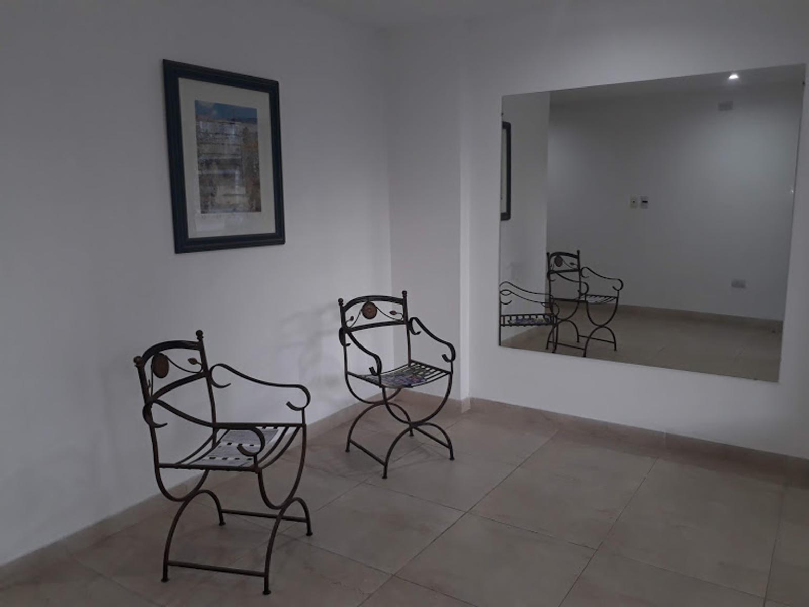 URUGUAY 3043 · Tres De Febrero — foto 3