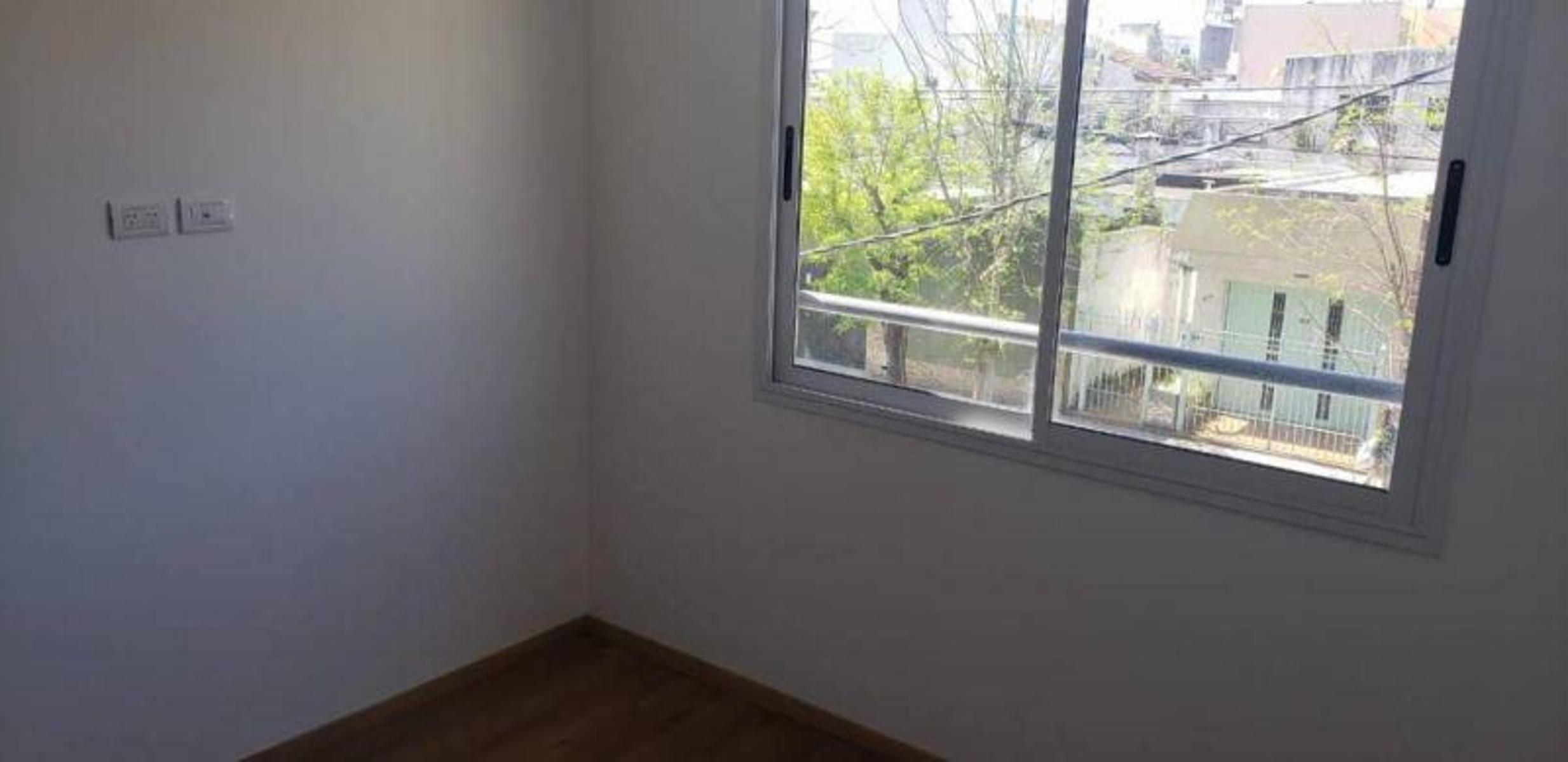 America 800 Haedo - Departamento de dos ambientes en venta