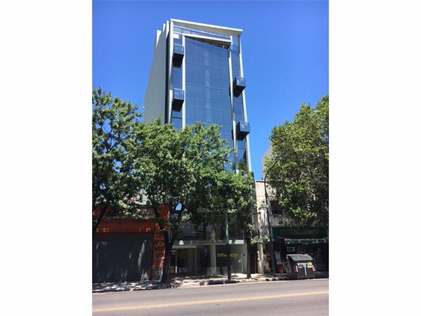 CASEROS, AV. al 3300 · Parque Patricios — foto 8