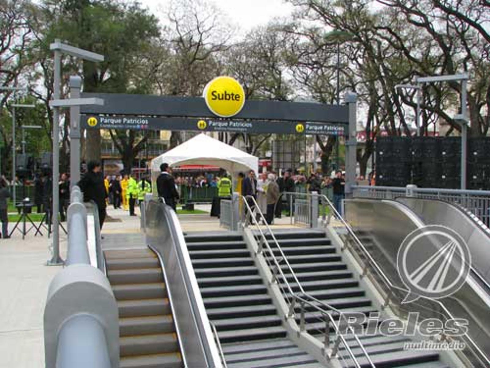 CASEROS, AV. al 3300 · Parque Patricios — foto 9