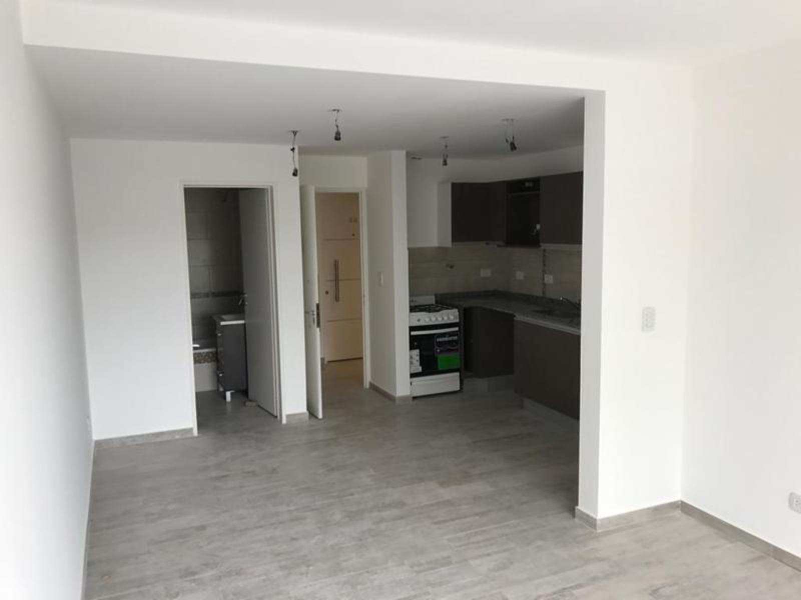 LARREA 600 · Lomas De Zamora — foto 3