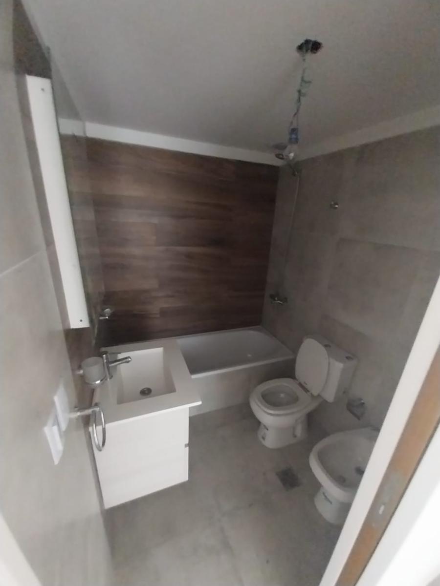 CASULLO 239 3ER PISO B · Morón — foto 21