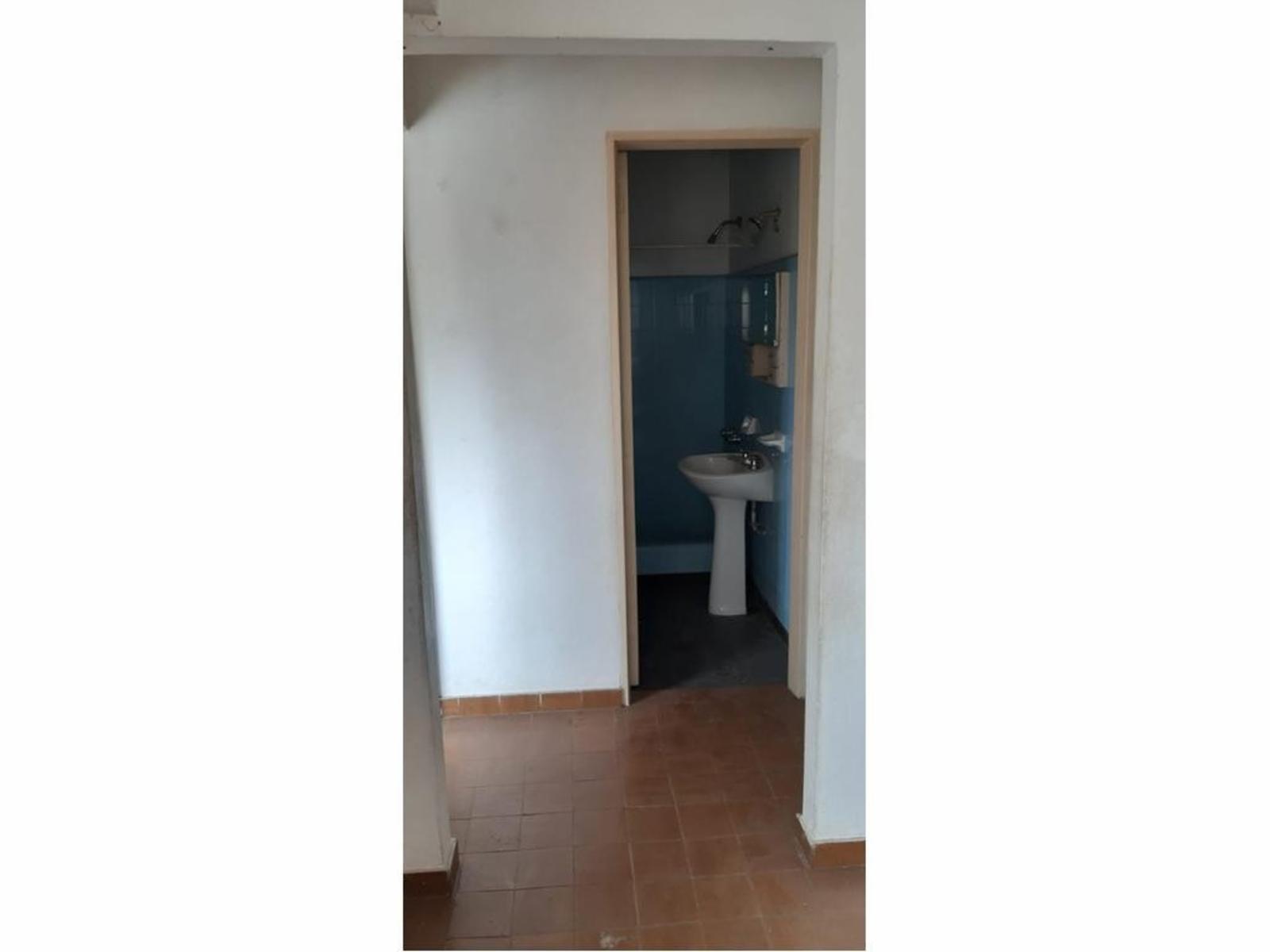 Lisandro de la Torre 1470 , 2° B · La Matanza — foto 13