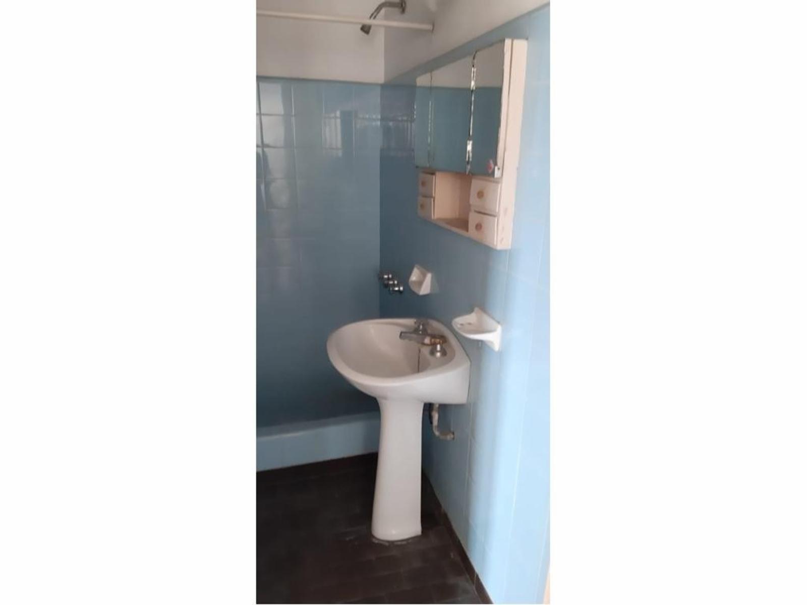 Lisandro de la Torre 1470 , 2° B · La Matanza — foto 14