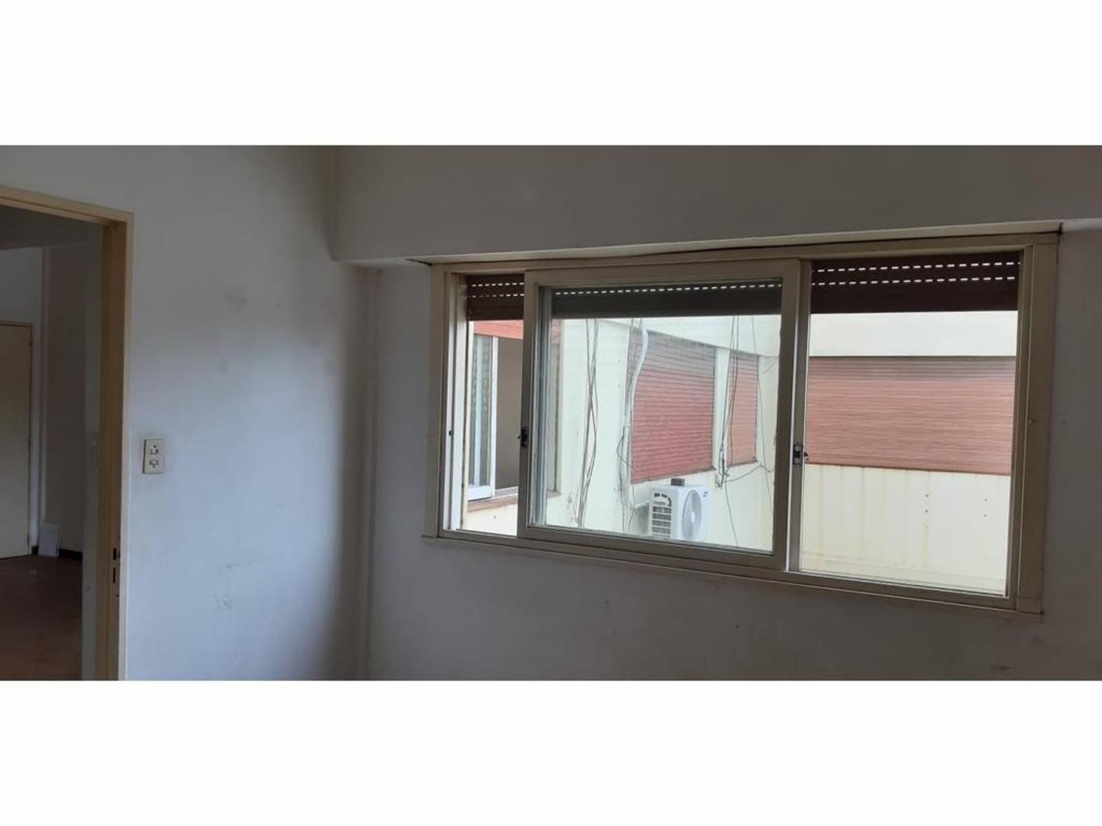 Lisandro de la Torre 1470 , 2° B · La Matanza — foto 4