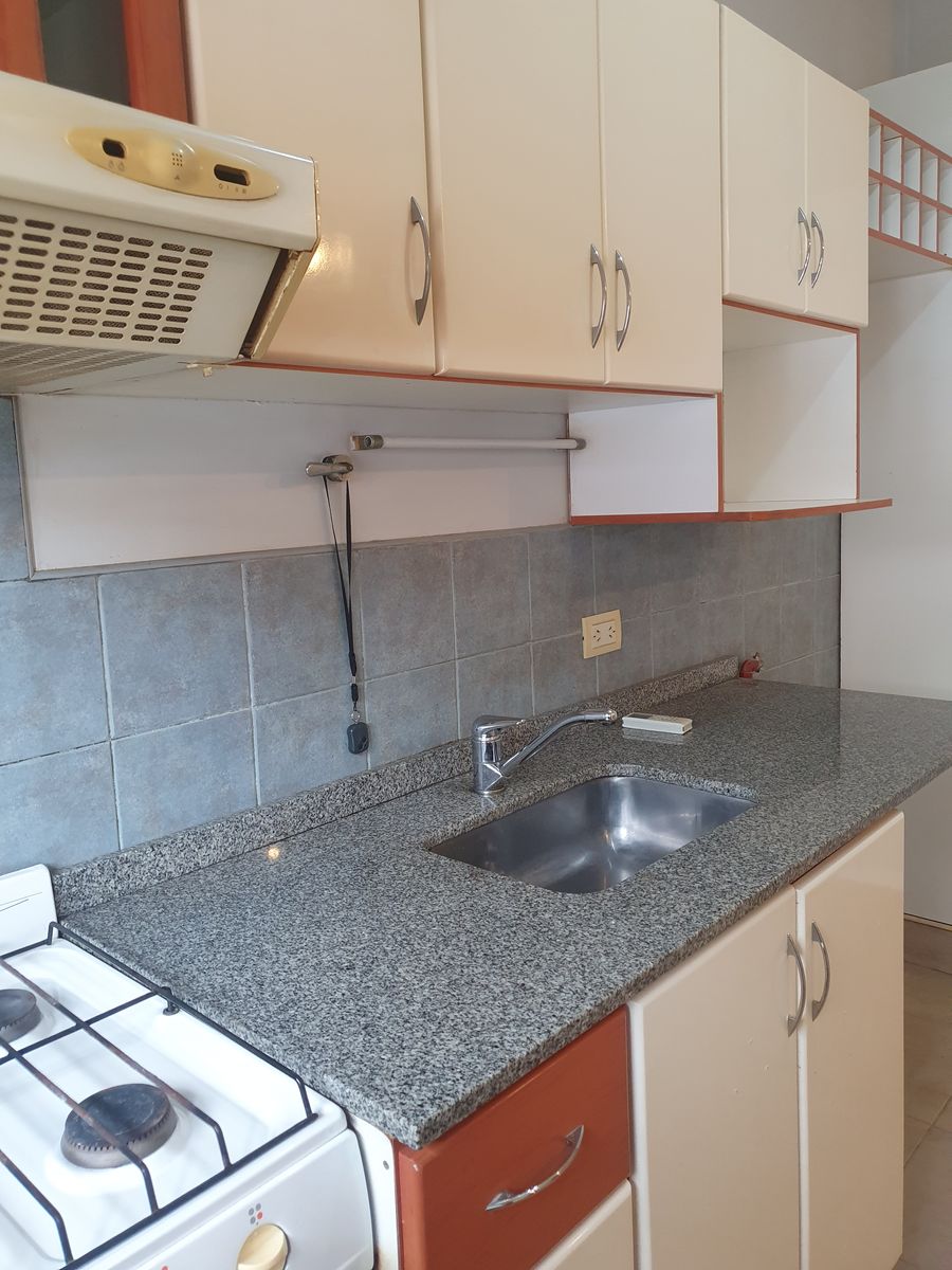 CASTELLI 810 · La Matanza — foto 14