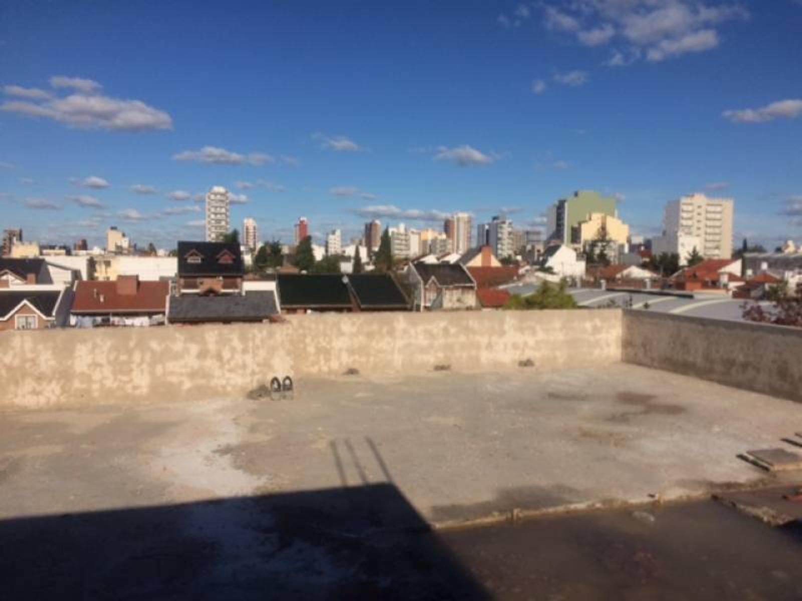 Polonia al 100 · Avellaneda — foto 3