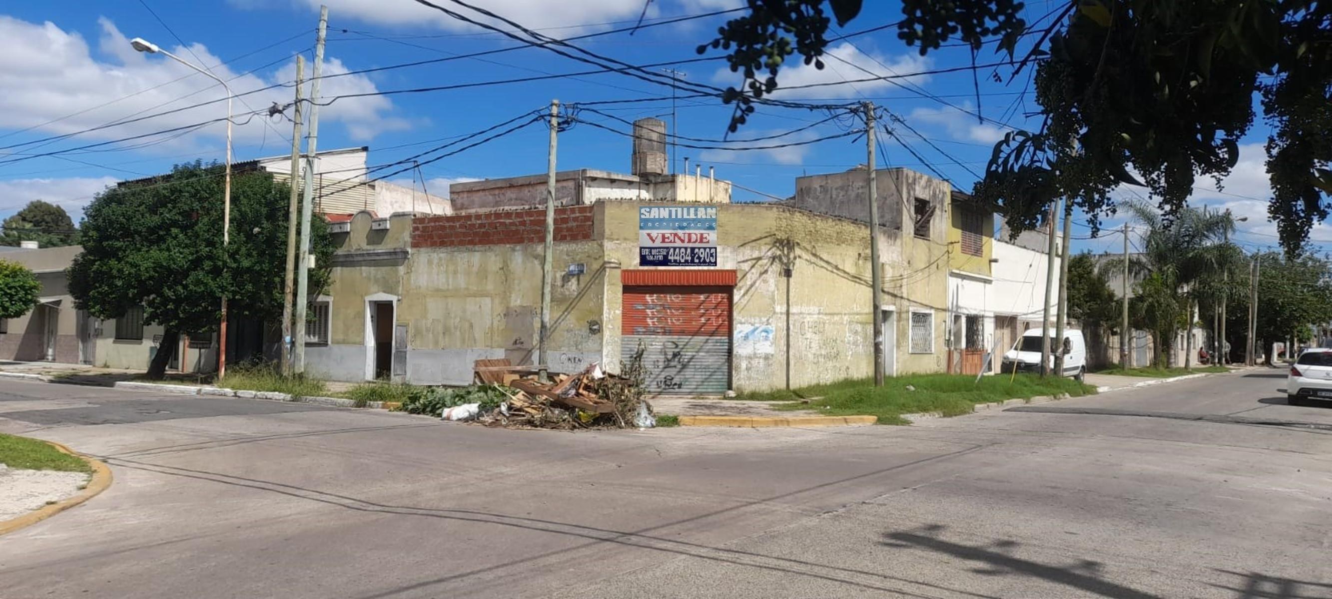CASA MULTIFAMILIAR CON GALPÓN - LA TABLADA