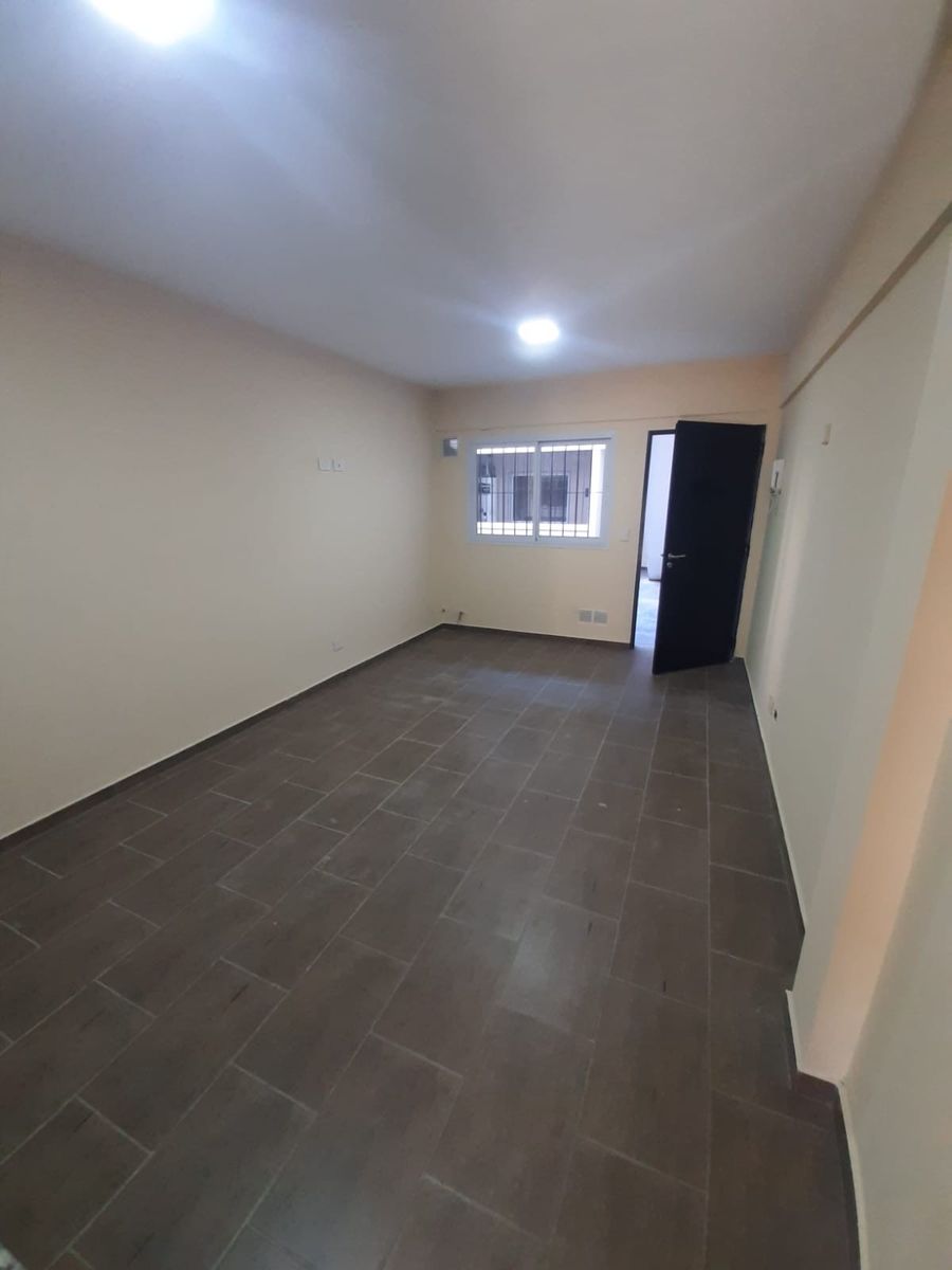 Av. Camargo N° 3489 · Hurlingham — foto 3