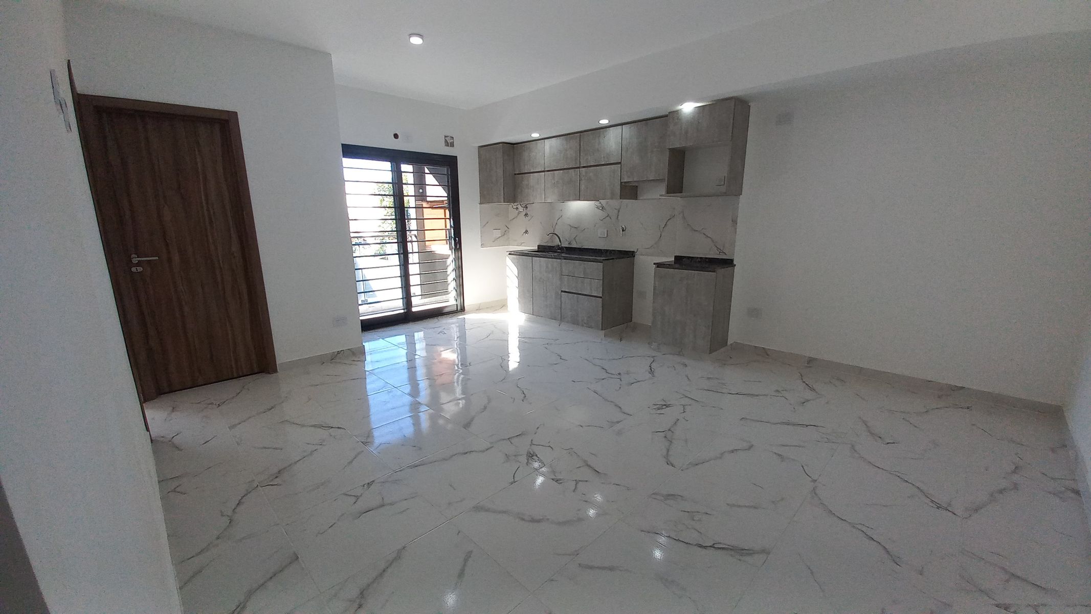 ALQUILER 2 AMBIENTES CON PARRILLA A ESTRENAR