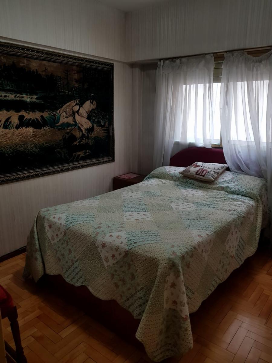 Depto de 3 amb con balcon Corrientes y Medrano