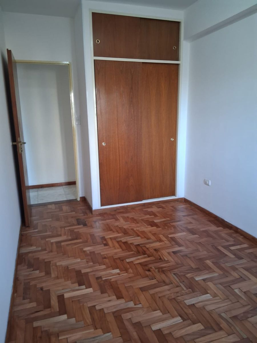 basualdo 663 · Villa Luro — foto 10