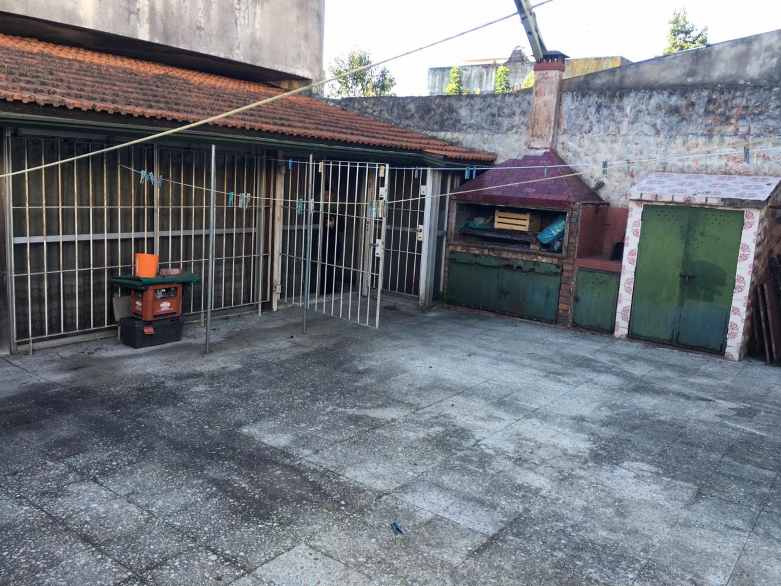 CASA DE 6 AMB. LOTE PROPIO. FRANCO AL 3400. V. DEVOTO