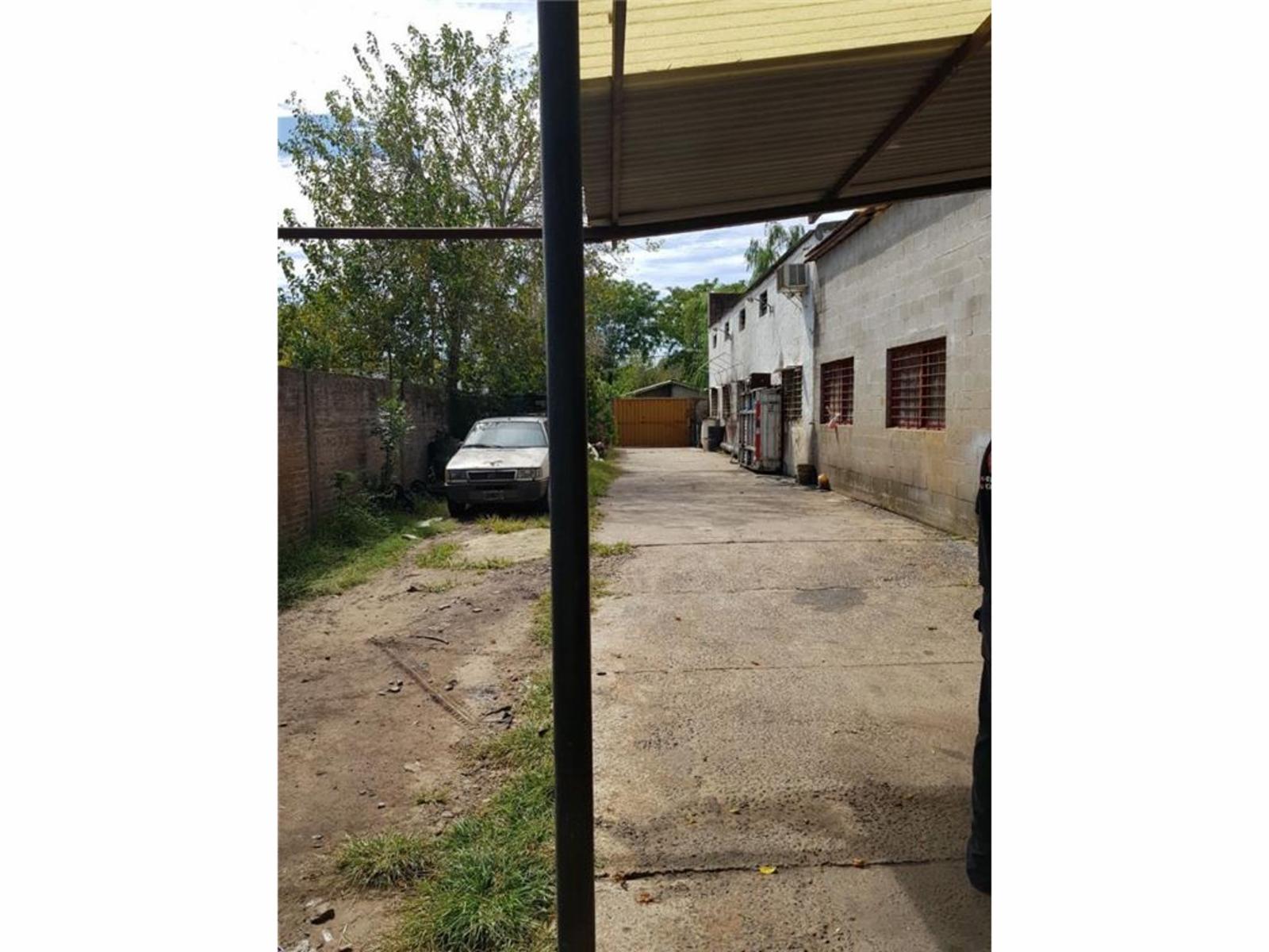 Jose M Estrada 300 · Moreno — foto 5