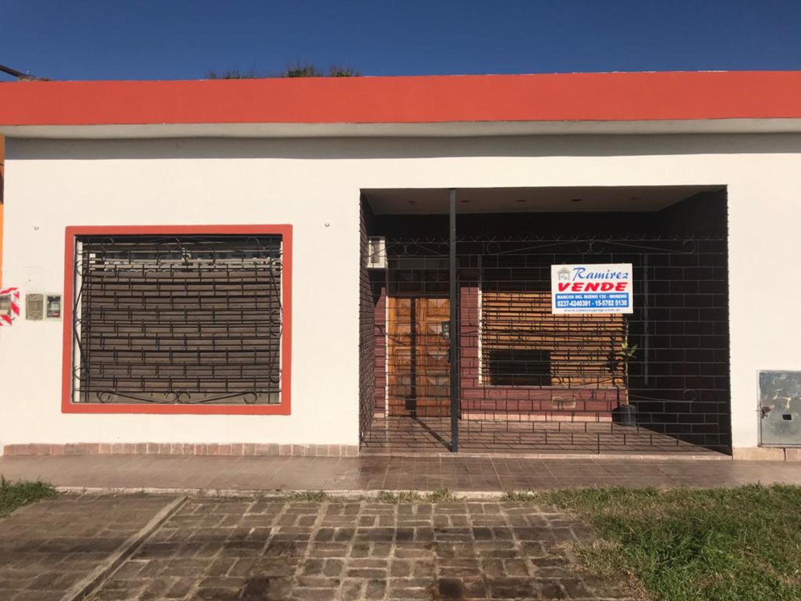 Casa 5 amb. En Venta - Moreno