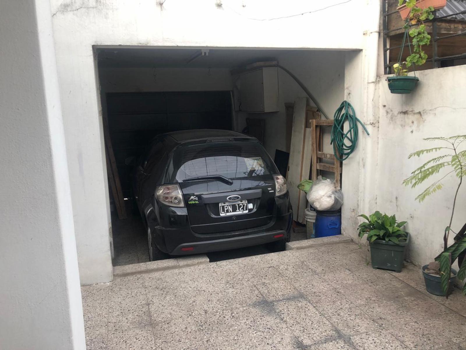 Crisólogo Larralde 1200 · Morón — foto 17