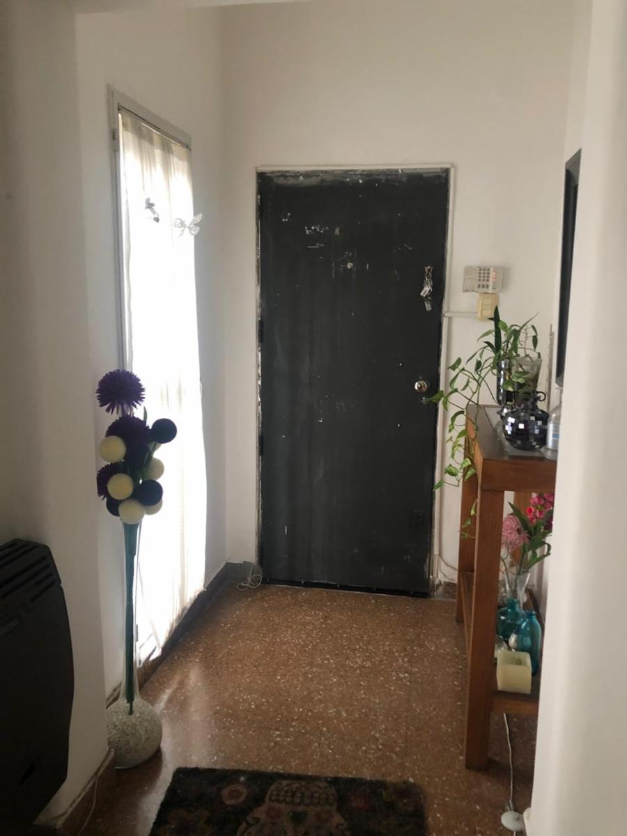 Crisólogo Larralde 1200 · Morón — foto 3