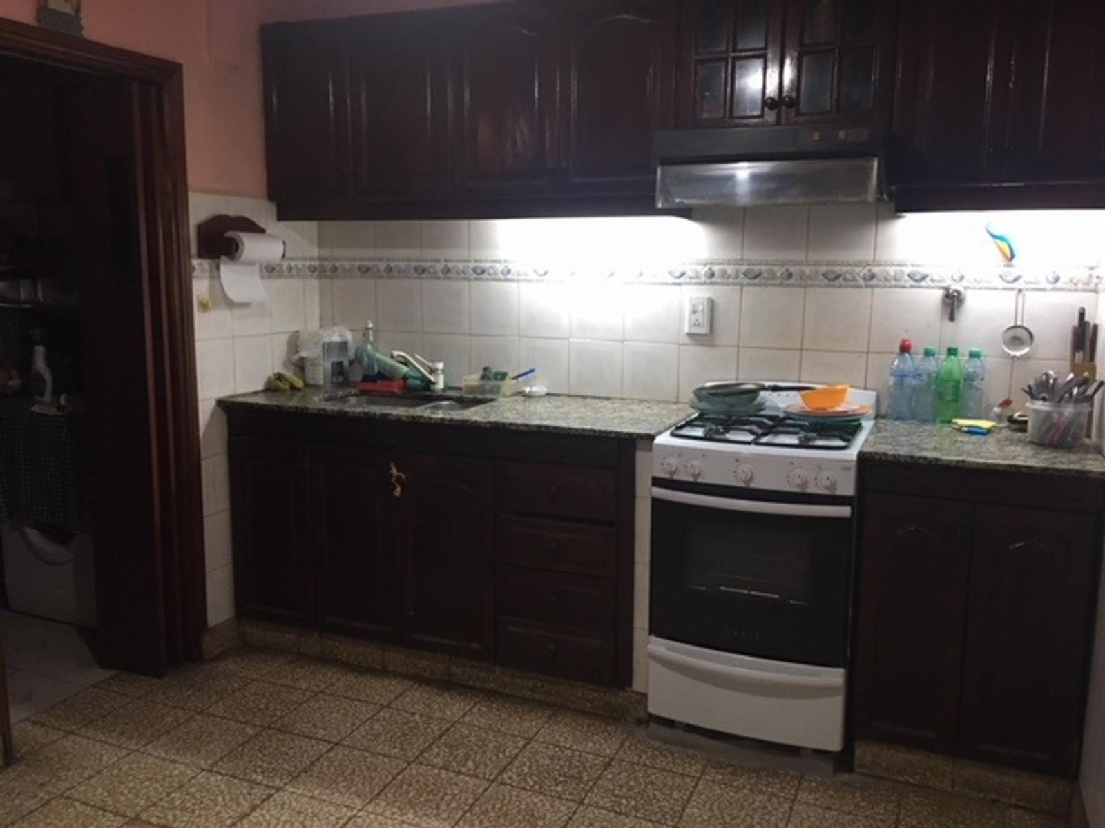 Lisandro de la torre 200 · Quilmes — foto 9
