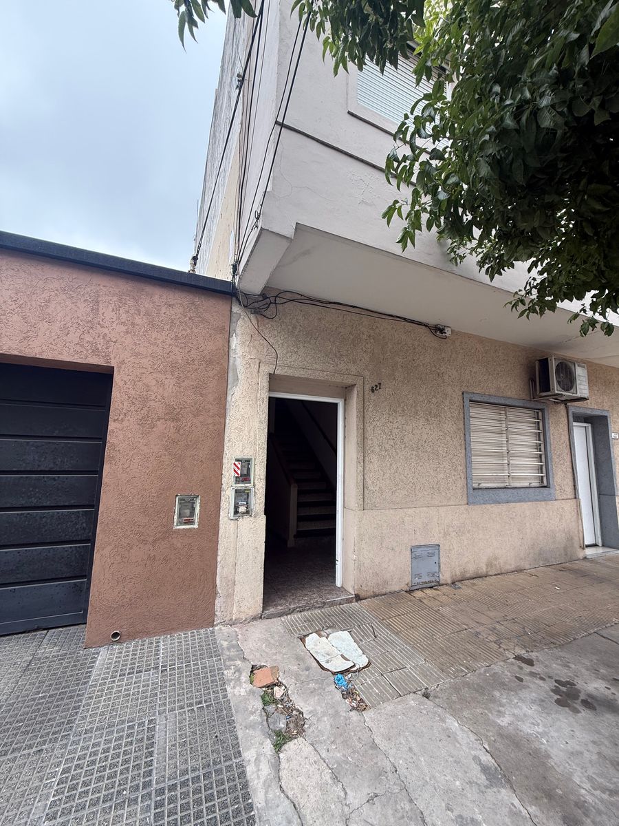 Venta Departamento 4 Ambientes Tipo PH Lomas del Mirador