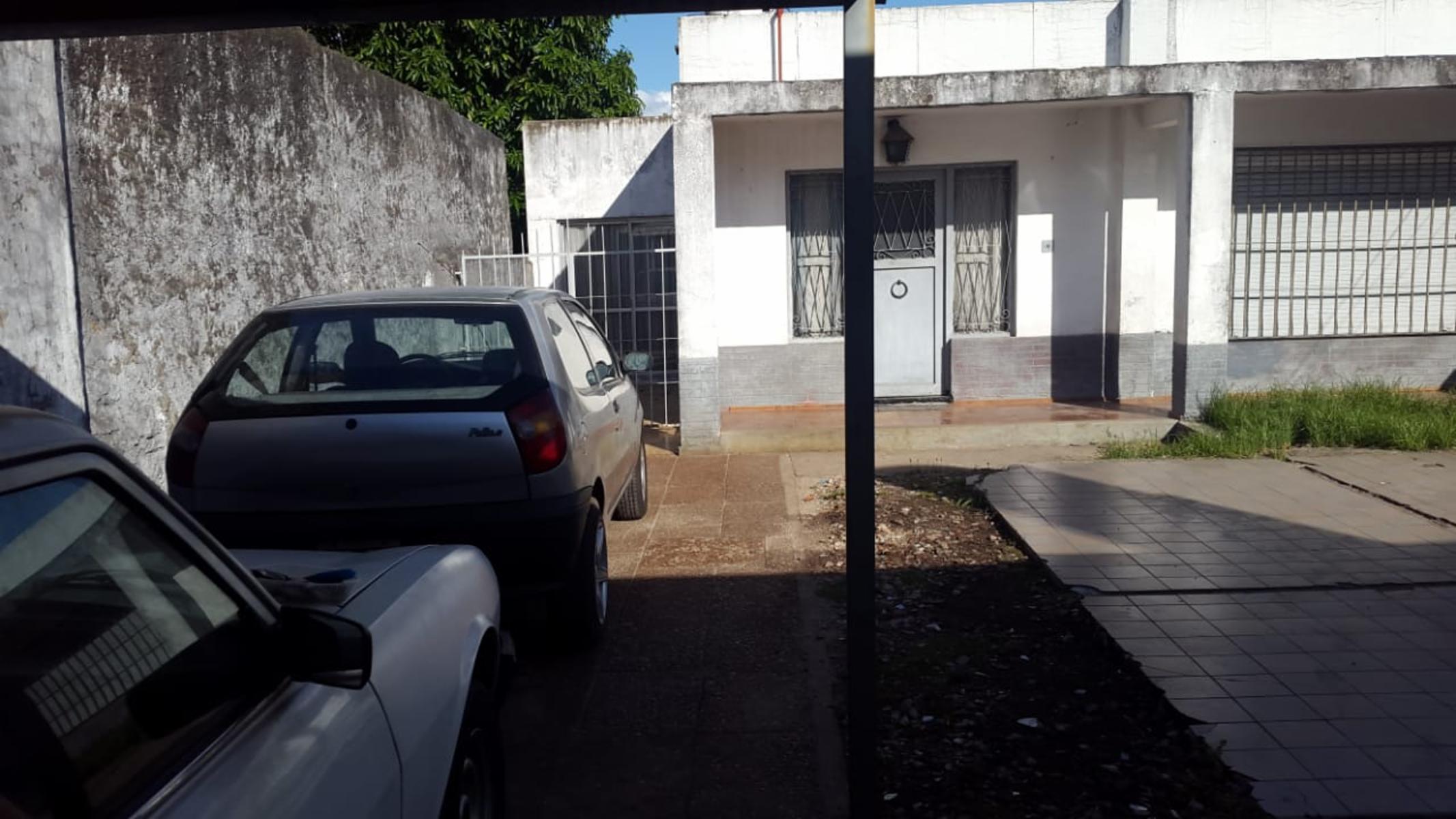 Avellaneda al 2300 · Morón — foto 41