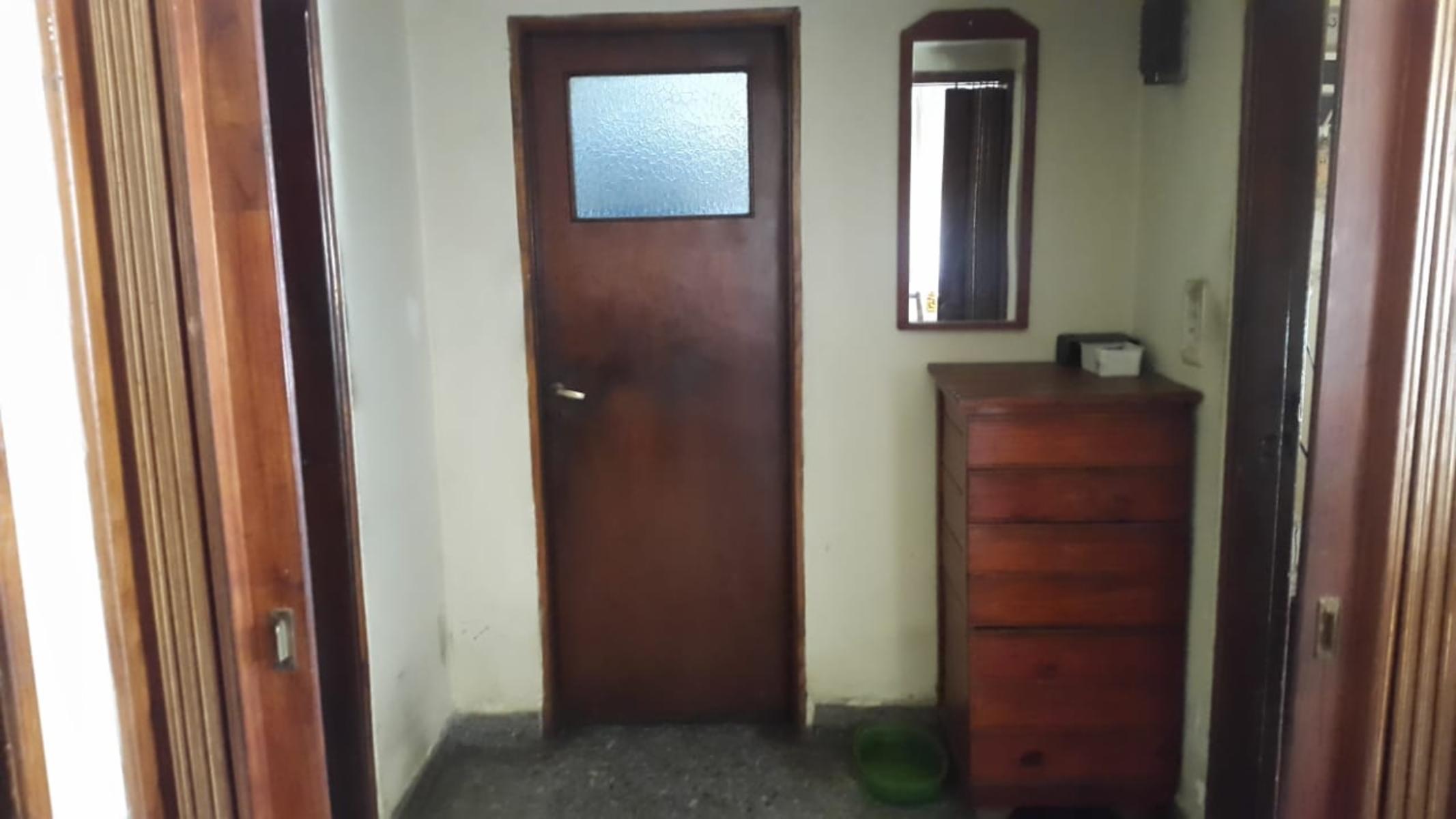 Avellaneda al 2300 · Morón — foto 48