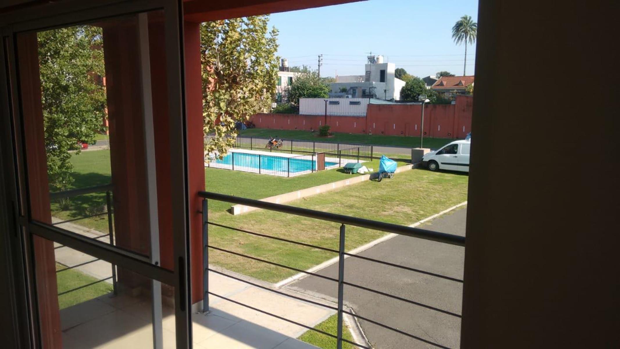 Pringles 878 · San Miguel — foto 3