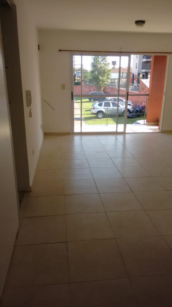 Pringles 878 · San Miguel — foto 6