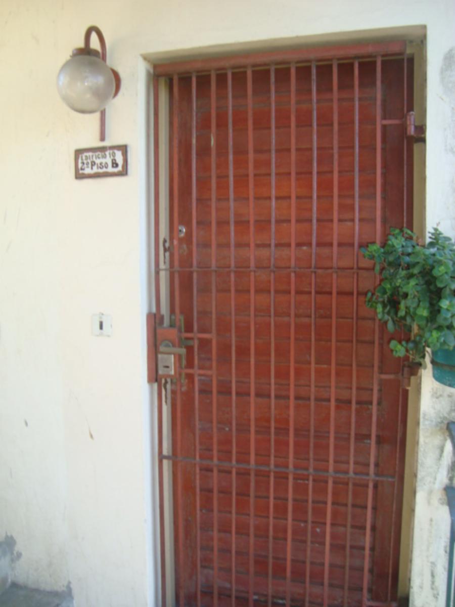 CASTILLO NORTE E IRAOLA · Almirante Brown — foto 9