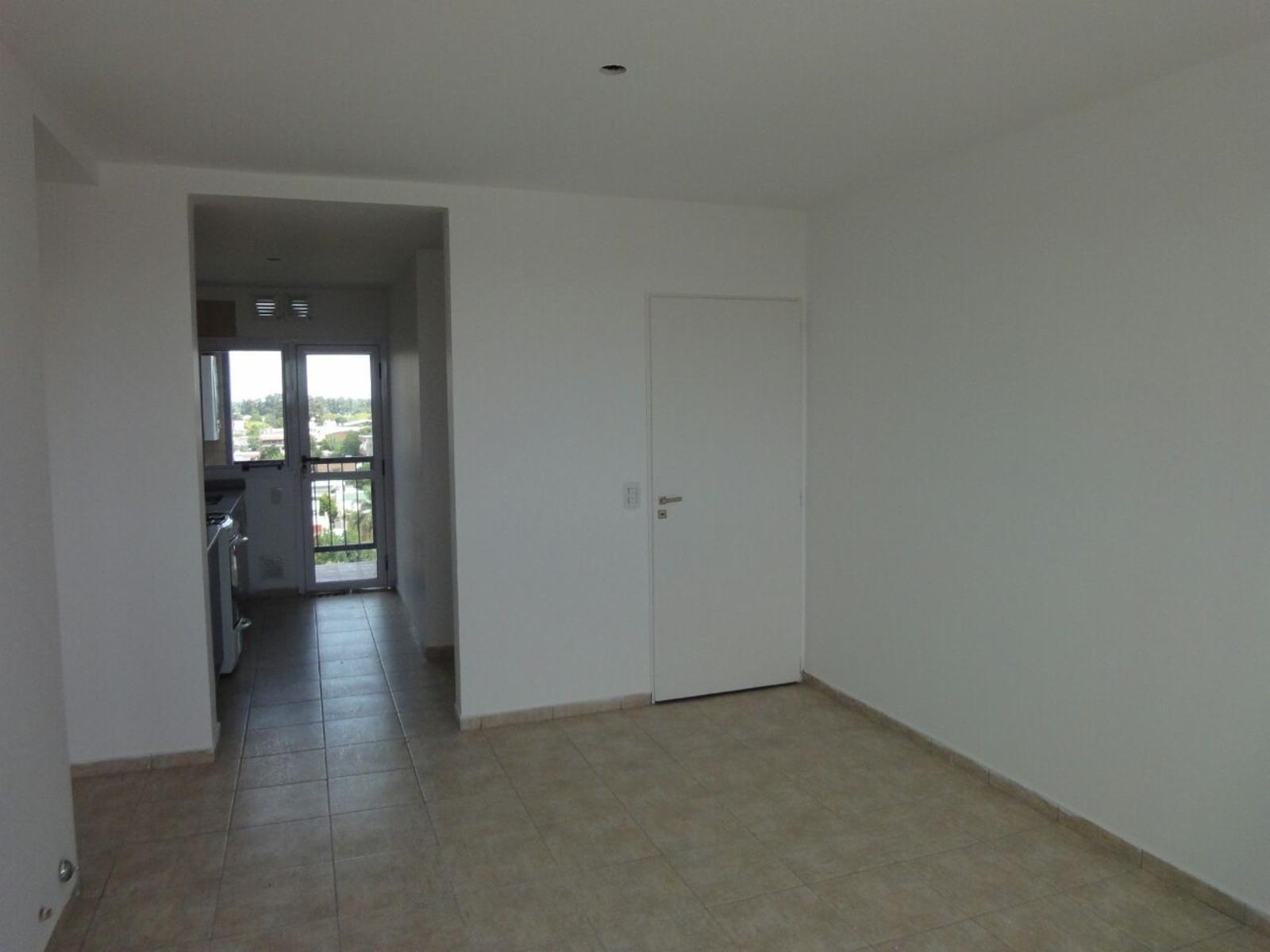 BERNARDO DE IRIGOYEN AL 600 · Escobar — foto 14