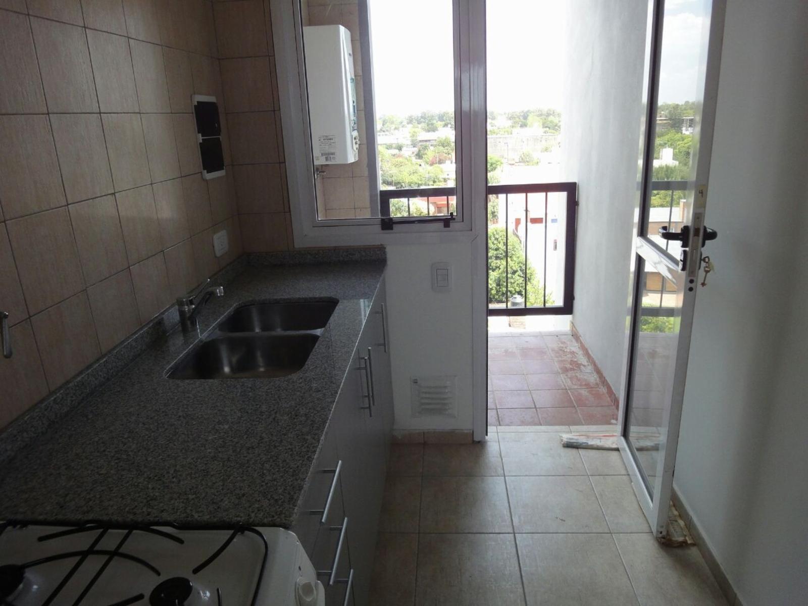 BERNARDO DE IRIGOYEN AL 600 · Escobar — foto 10