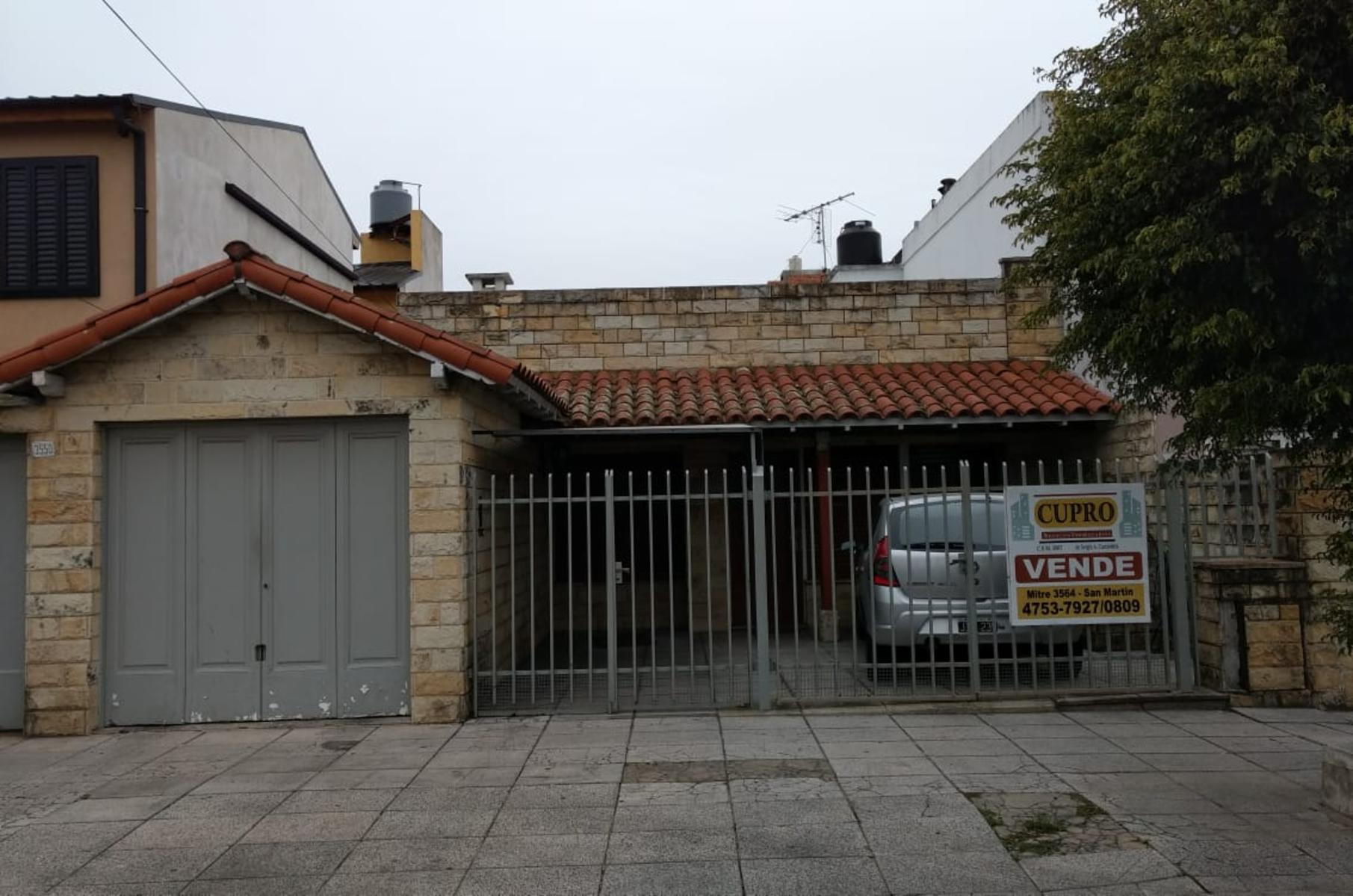 Excelente Chalet 4 Ambiente a metros Agustiniano