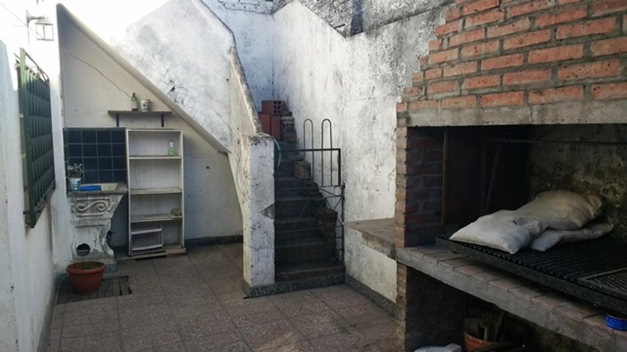 dolores 3600 · La Matanza — foto 4
