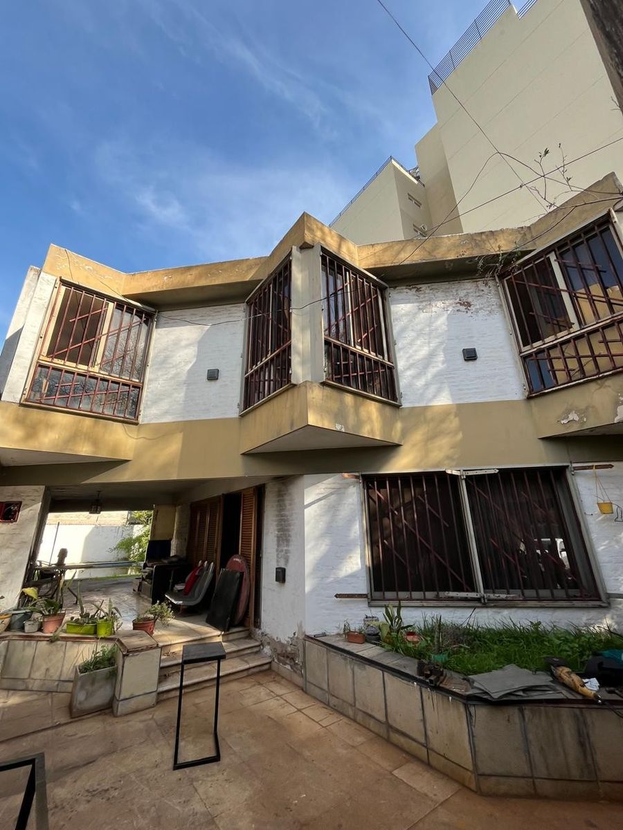 CASA céntrica ÚNICA por UBICACIÓN Oportunidad de negocio EXEPCIONAL