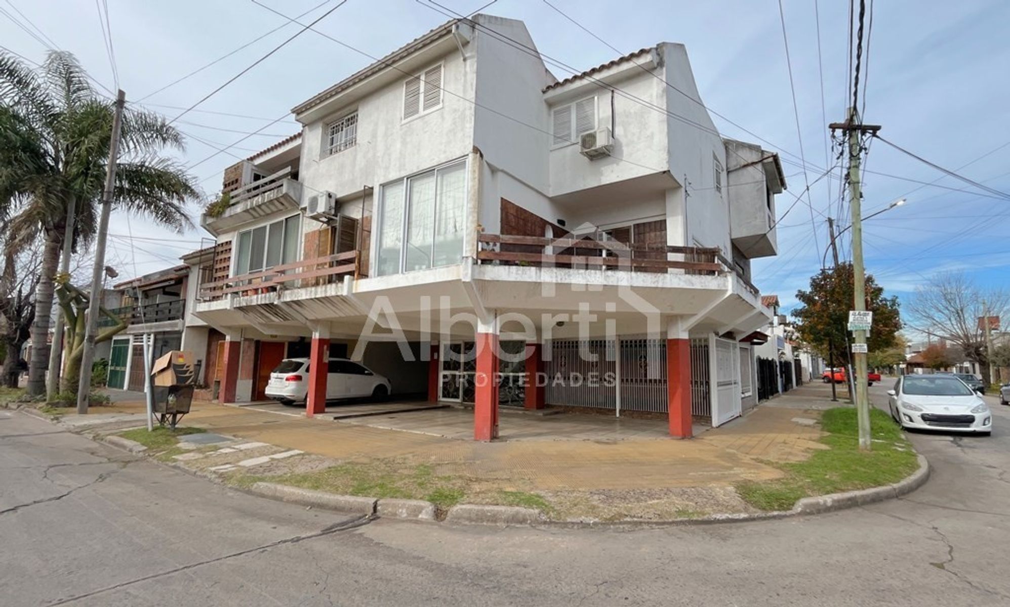 VENTA DEPARTAMENTO 3 AMBIENTES CON COCHERA EN HAEDO.