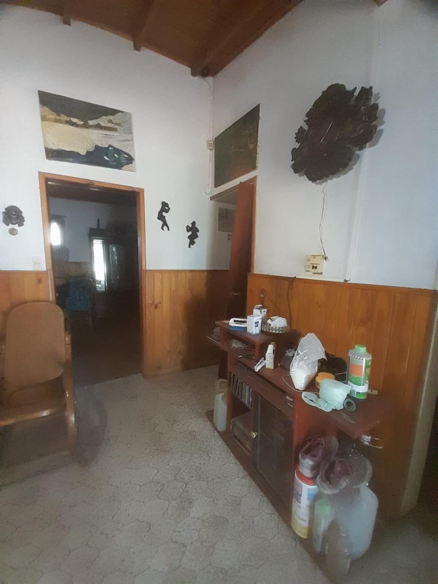 Padre Perna 1800 · Escobar — foto 11