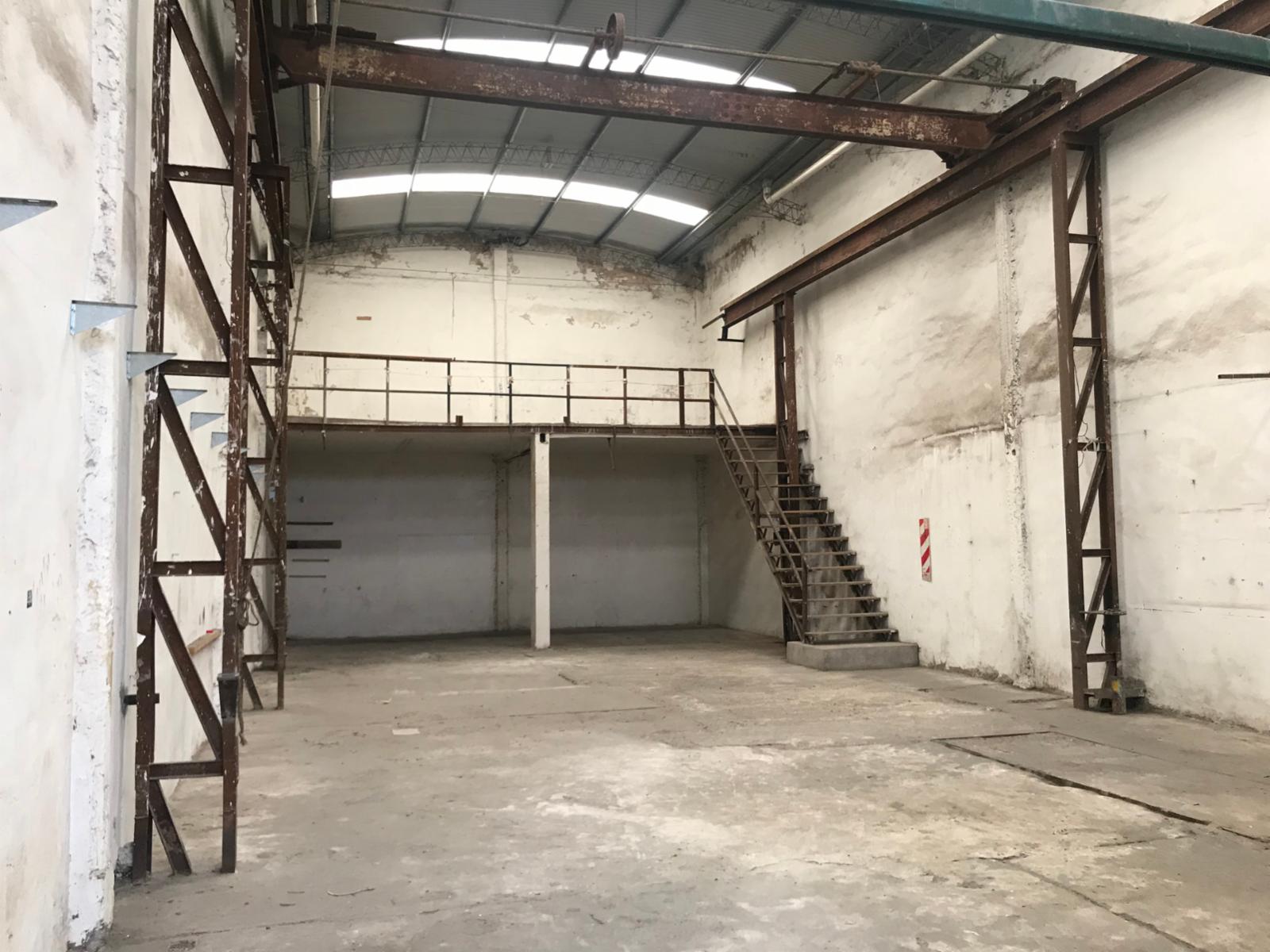 ALQUILER - GALPON 250 M2 - LOMAS DEL MIRADOR