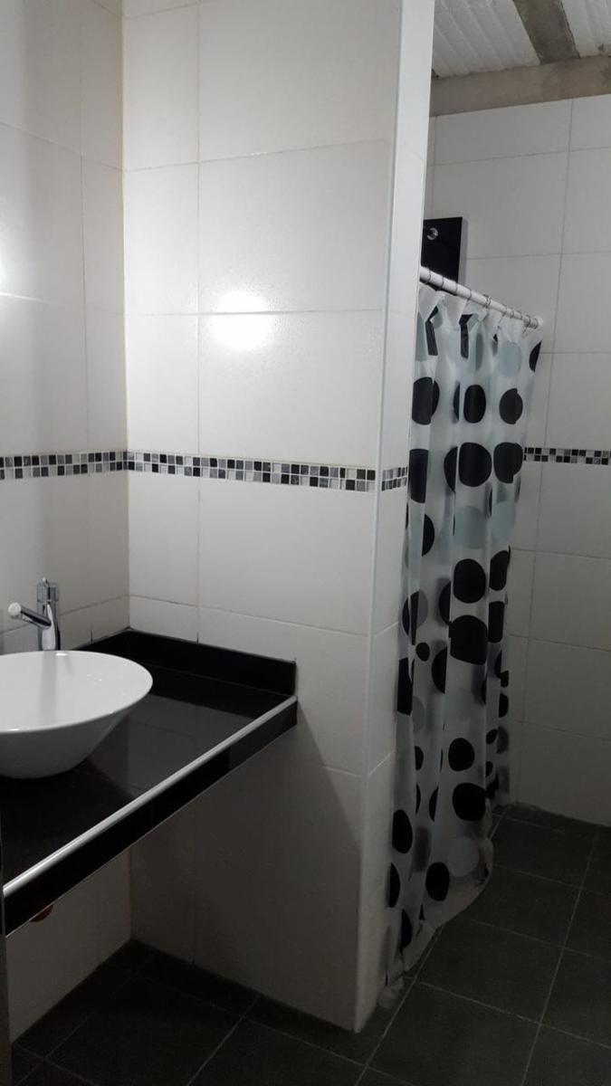 Carlos Croce 1776 · Lomas De Zamora — foto 12