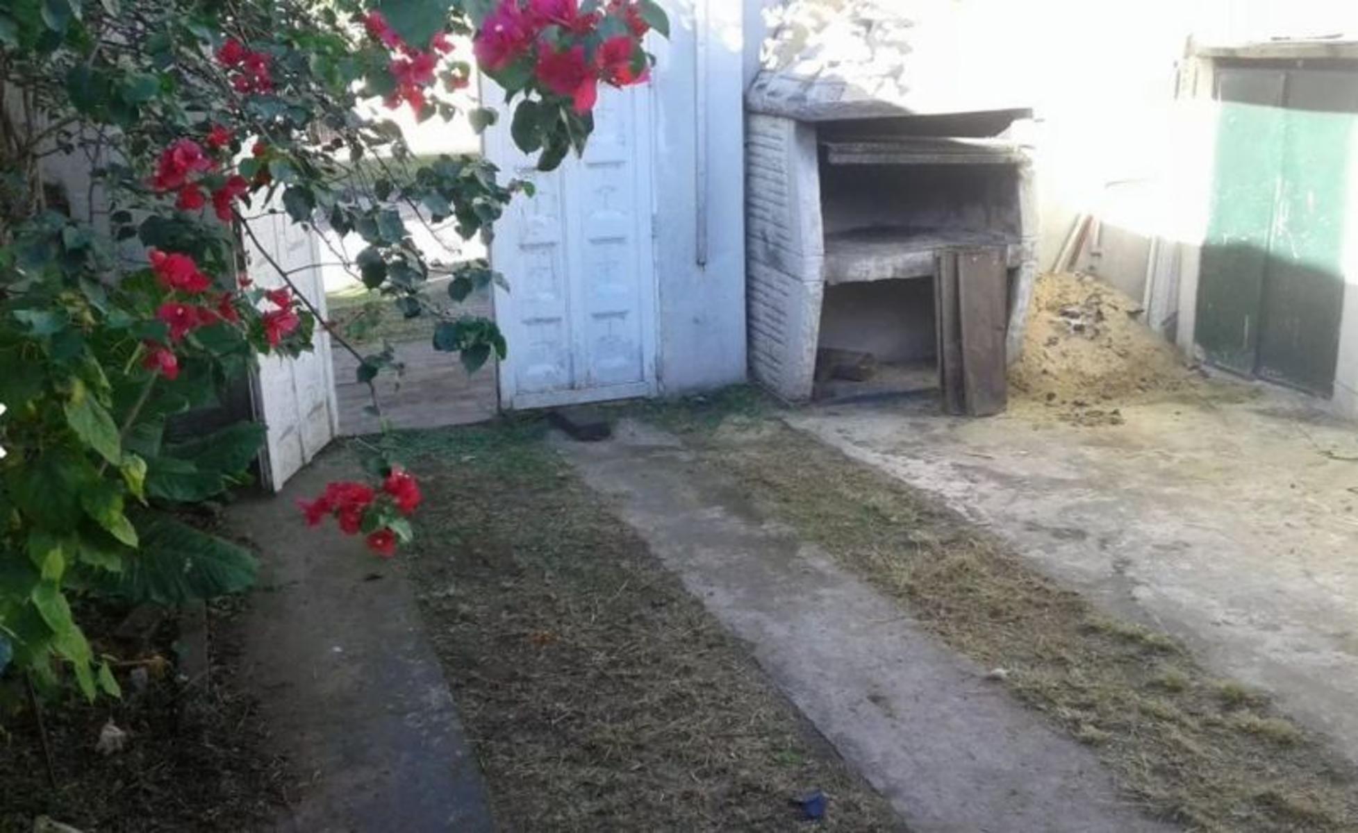 Amenedo 3300 · Almirante Brown — foto 9