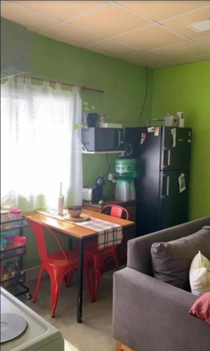 CONSULTORIO Y DEPARTAMENTOS A LA VENTA EN MORENO