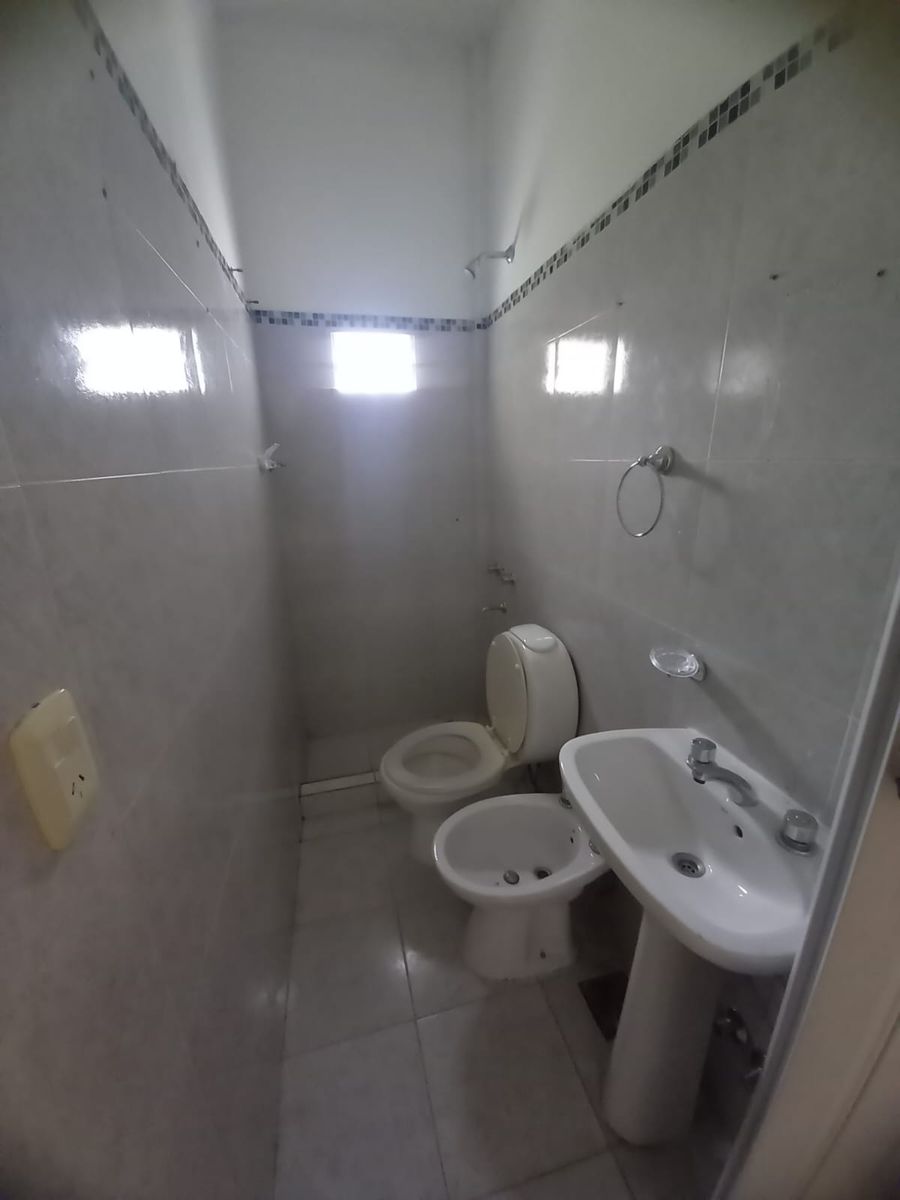 arieta 221 · La Matanza — foto 5