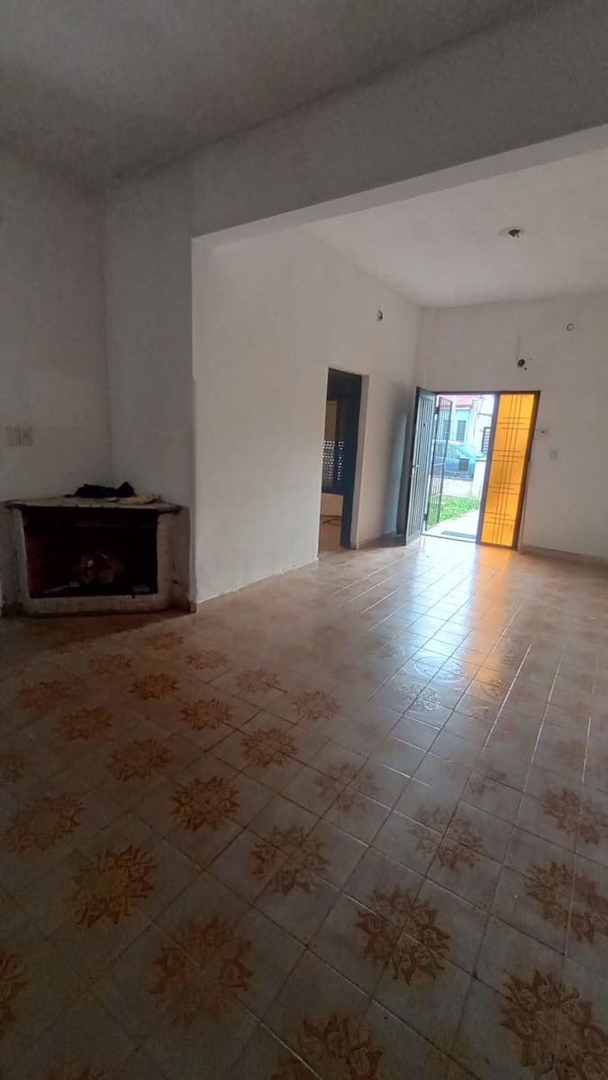 Ntra. Sra. de La Merced al 5200 · Tres De Febrero — foto 15