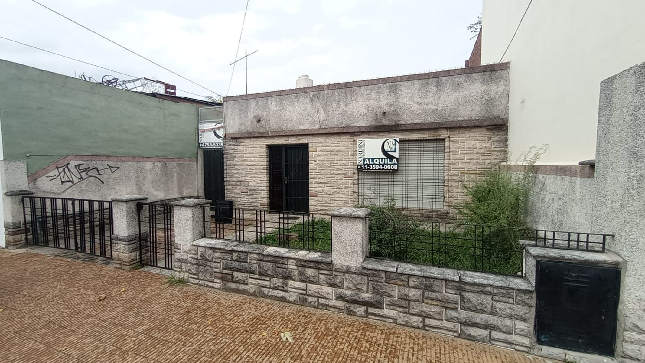 Ntra. Sra. de La Merced al 5200 · Tres De Febrero — foto 20