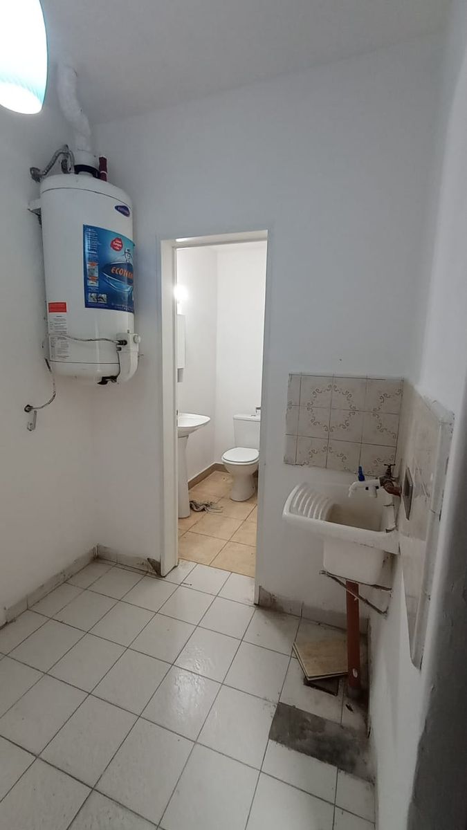 Ntra. Sra. de La Merced al 5200 · Tres De Febrero — foto 8
